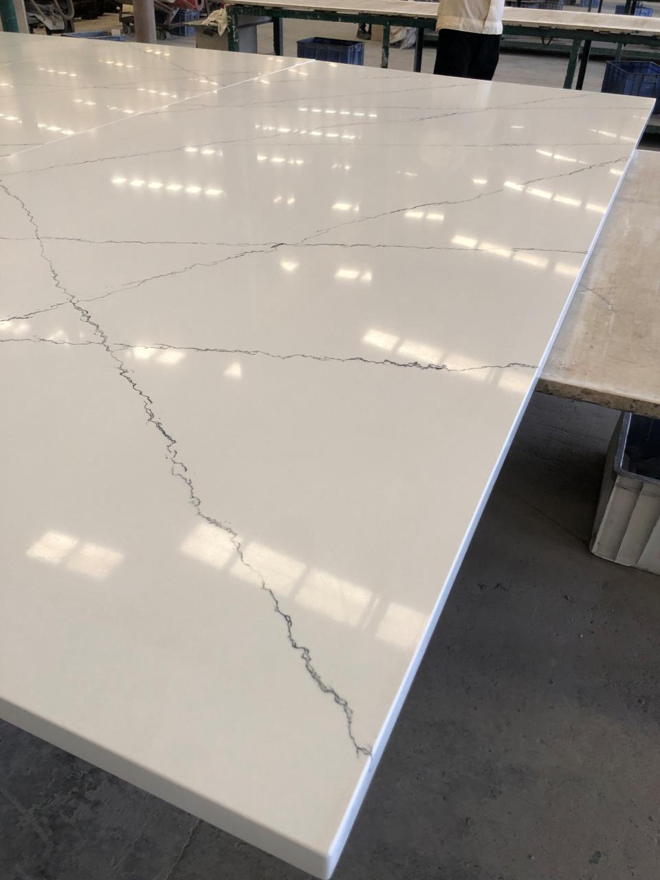 the calcacatta vega quartz countertop slabs